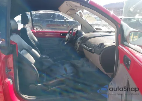 2005 Volkswagen New Beetle Gls from USA, damaged, VIN 3VWCM31Y85M352235